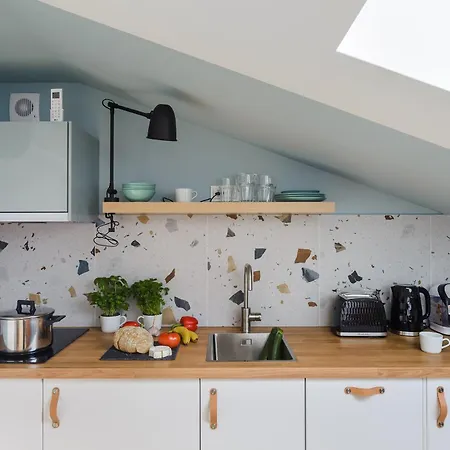 Lägenhet P&o Gdanska Iv Warszawa